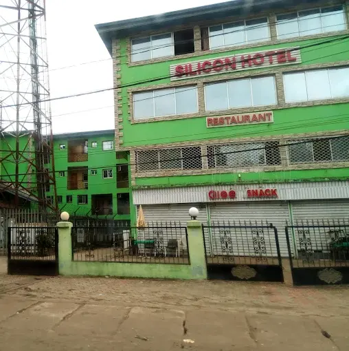 Silicon Hotel